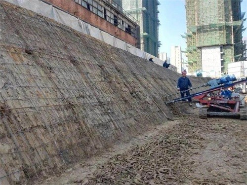 新城建筑边坡支护